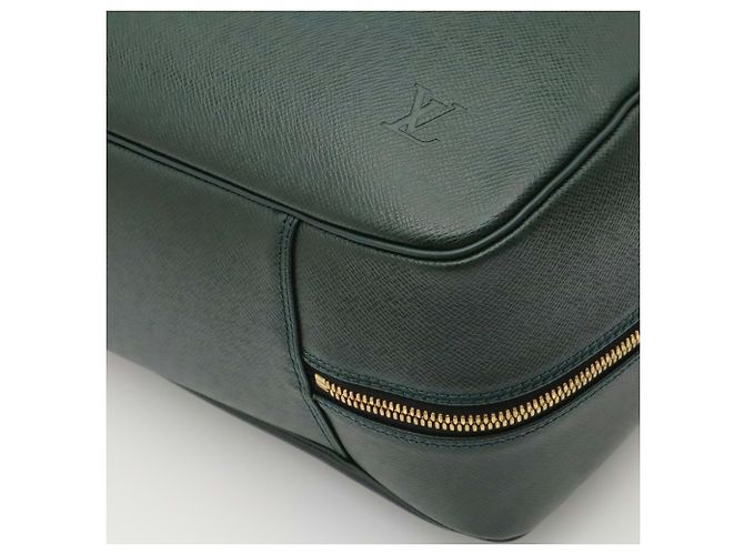 Borsa Boston Louis Vuitton Taiga Elanga - vista 4