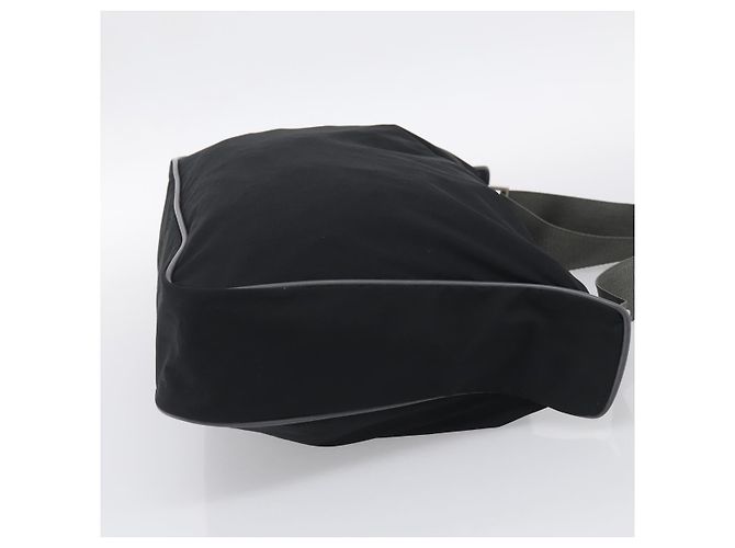 Bolso de Hombro PRADA Nylon Negro Plata Auth 211044A - Jerrillo - vista 4