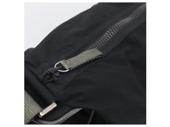 Bolso de Hombro PRADA Nylon Negro Plata Auth 211044A - Jerrillo - vista 9