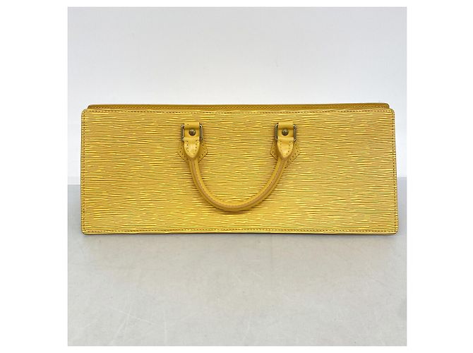 Louis Vuitton Epi Sac Triangle Handbag M52099 Jaune - vue 10