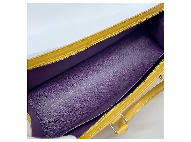 Louis Vuitton Epi Sac Triangle Handbag M52099 Jaune - vue 4