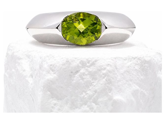 Bague Piaget Péridot Or Blanc 750/18kt Péridot Vert Bijoux de Créateur - vue 4
