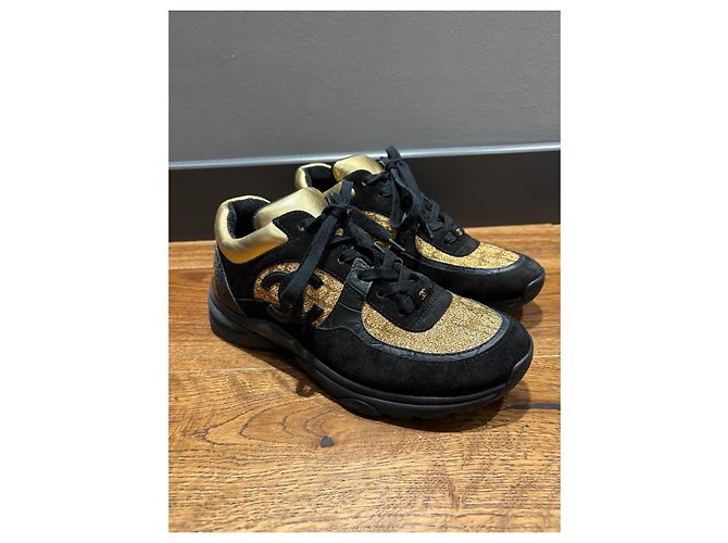 Baskets Chanel CC Logo en daim et paillettes - vue 2