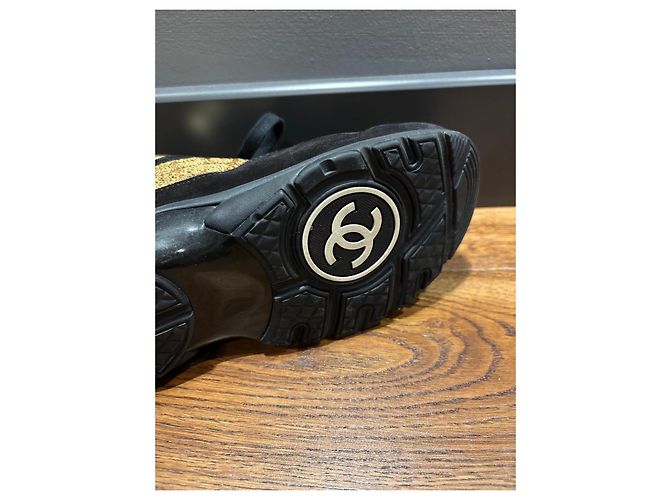 Baskets Chanel CC Logo en daim et paillettes - vue 4