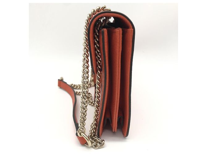 Gucci Interlocking Chain Leather Small - vue 3
