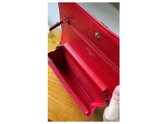 Borsa Chanel Wallet On Chain in pelle rossa - vista 5