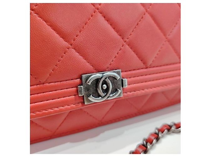 Borsa Chanel Wallet On Chain in pelle rossa - vista 8