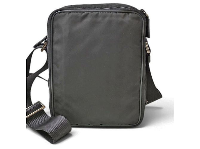 Borsa a tracolla e a spalla Prada in nylon - vista 2