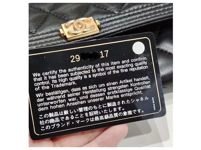 Cartera Chanel Boy de piel negra - vista 14
