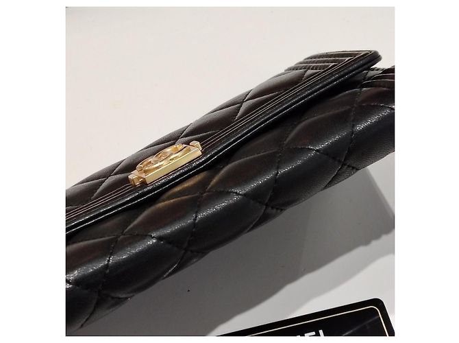 Cartera Chanel Boy de piel negra - vista 5