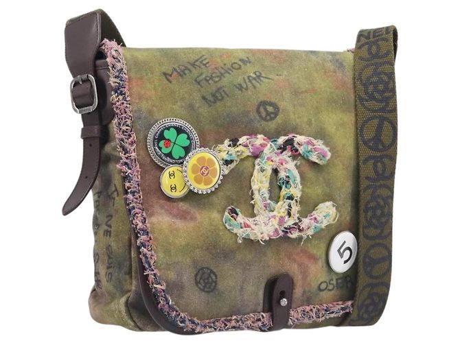 CHANEL Embroidery Graffiti Messenger bag Canvas Khaki Silver CC Auth 121518SM - Jerrillo - vista 2
