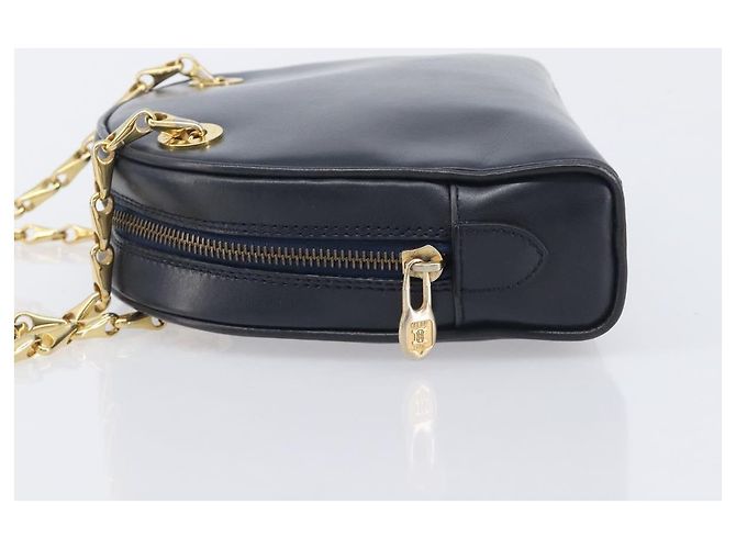 Céline CELINE Circle Chain Shoulder Bag Leather Navy Gold Auth 210950 - Jerrillo - vista 5