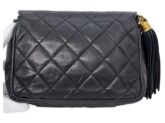 Borsa a tracolla con catena Chanel in pelle di agnello nera - vista 10