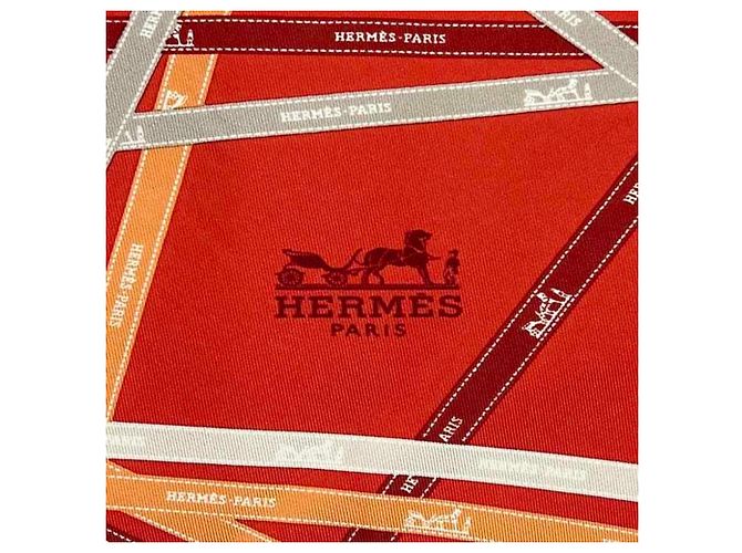 Hermès Pañuelo de seda Hermes en rojo - vista 3