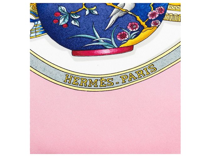 Pañuelo de seda Hermès Qu Importe Le Flacon 90 Blanco - vista 7