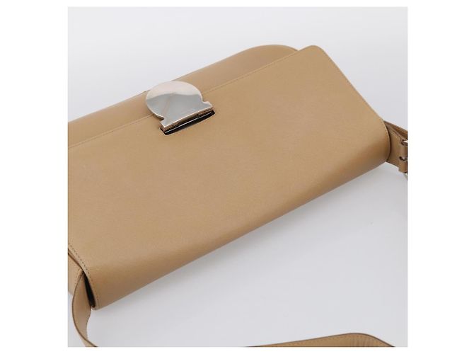 Salvatore Ferragamo Shoulder Bag Leather Beige Silver Auth ka6906 - Jerrillo - vista 6