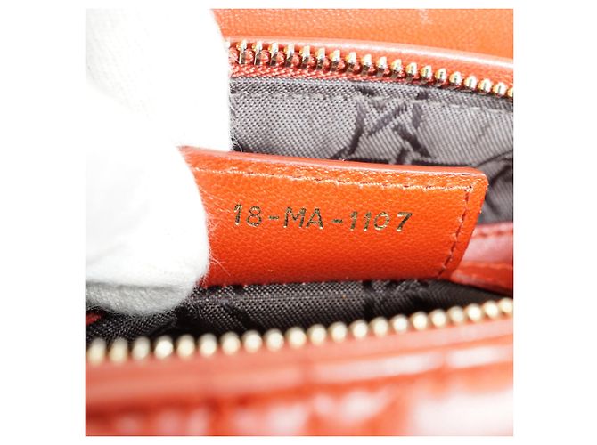 Lady Dior Medium Cannage Lambskin - vista 18
