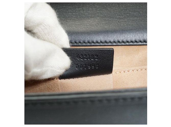 Padlock Gucci Picca borsa a tracolla con catena, decorata con perle sintetiche, borchie e lucchetto - vista 16