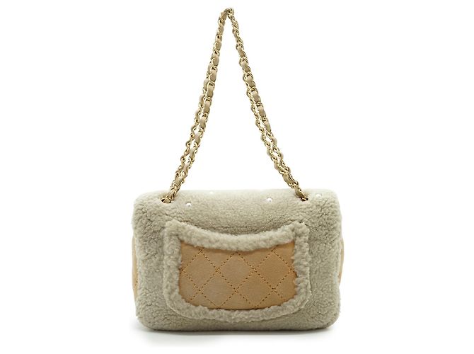 Chanel Borsa a spalla con patta e catena in shearling decorata con perle - vista 2
