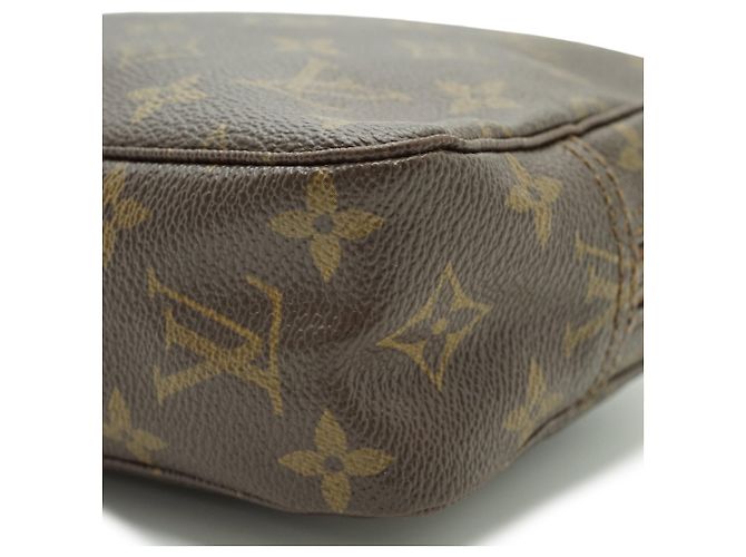 Louis Vuitton Vintage Monogram Trousse Toilette 23 - vue 7