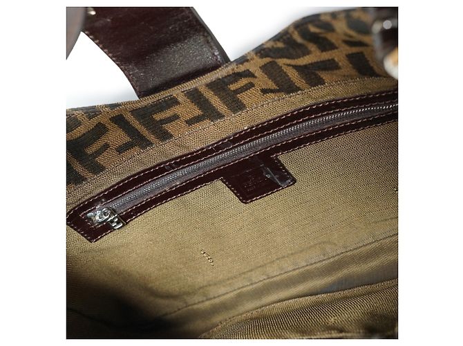 Sac Hobo Fendi Zucca Marron Cuir et Toile - vue 11