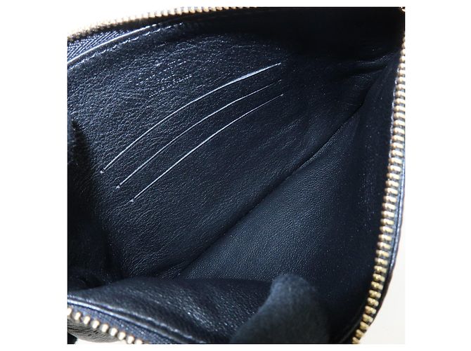 Borsa a tracolla Louis Vuitton Monogram Mahina Selene PM Noir M94314 - vista 20