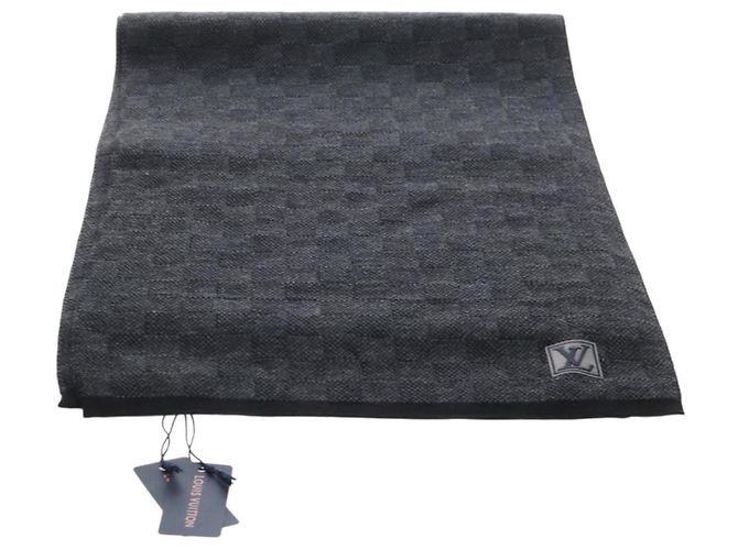 LOUIS VUITTON Eschar Petit Scarf Wool Black LV Auth 209349M - Jerrillo - vista 2