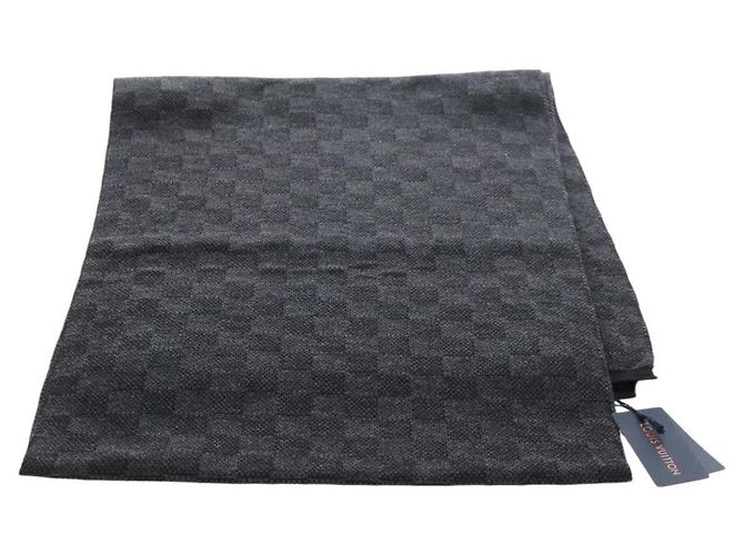 LOUIS VUITTON Eschar Petit Scarf Wool Black LV Auth 209349M - Jerrillo - vista 9