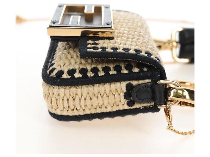 FENDI Nano Bucket Charm Hand Pouch Charm Raffia 2way Beige Gold Auth 207075M - Jerrillo - vista 4