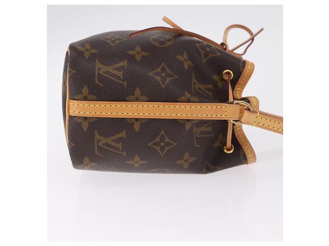 LOUIS VUITTON Monogram Nanonoe Shoulder Bag M81266 LV Auth 211510SAM - Jerrillo - vista 3