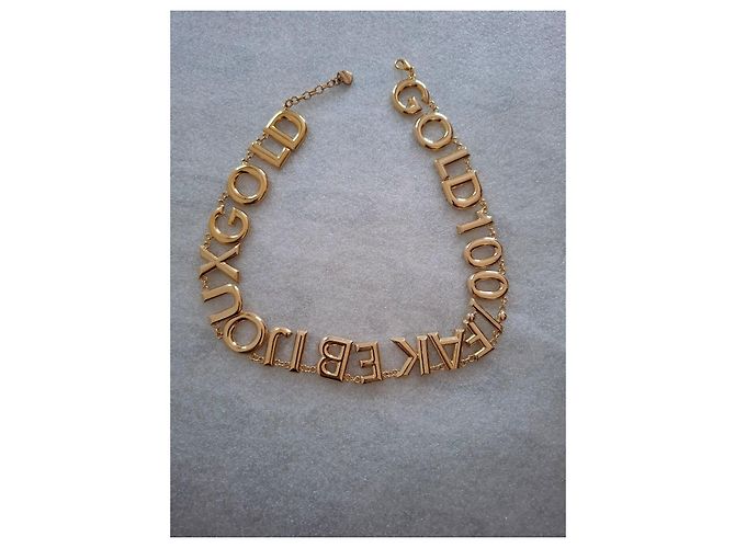 Collana Moschino "Fake Gold" - vista 2