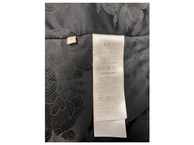 Abrigo de piel con estampado de cebra Gucci PreFall2019 - vista 6