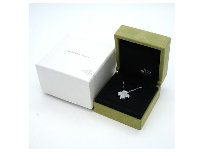 Collana Van Cleef & Arpels Alhambra - vista 7