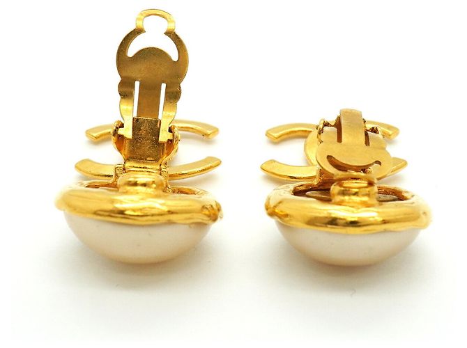 Orecchini a clip Chanel placcati in oro con perle sintetiche - vista 3