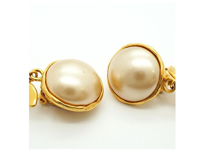 Orecchini a clip Chanel placcati in oro con perle sintetiche - vista 6