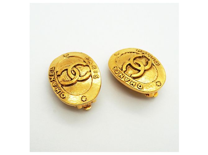 Orecchini a clip Chanel placcati oro - vista 2