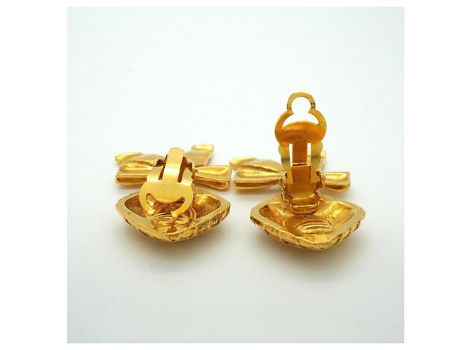 Orecchini a clip Chanel placcati oro - vista 3
