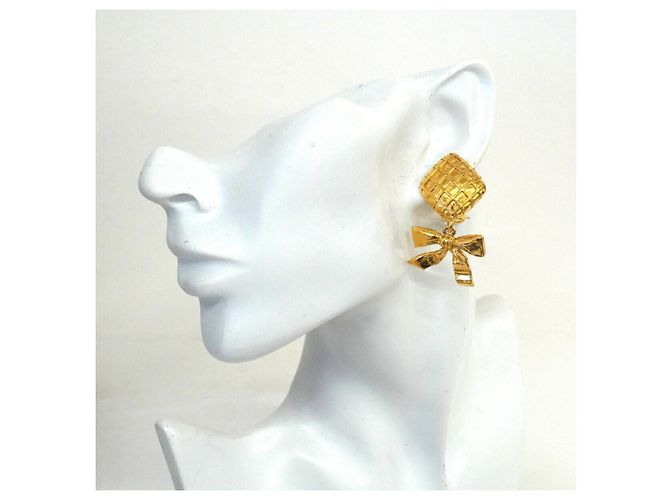 Orecchini a clip Chanel placcati oro - vista 5