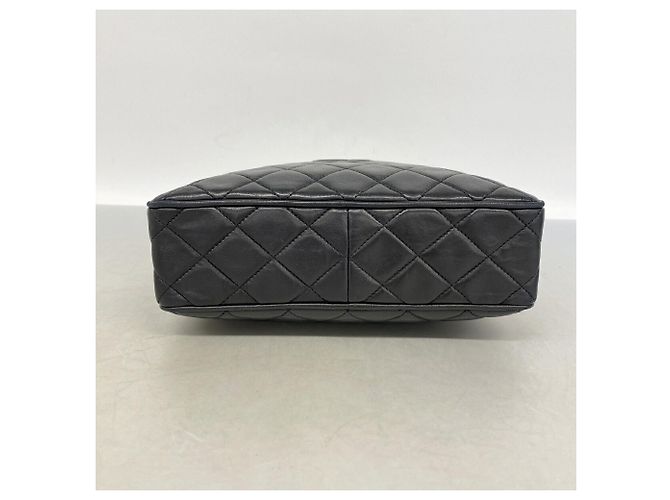 Chanel Matelassé Schultertasche - Ansicht 3