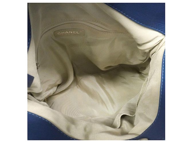 Chanel Matelassé Schultertasche mit Kette - Ansicht 4