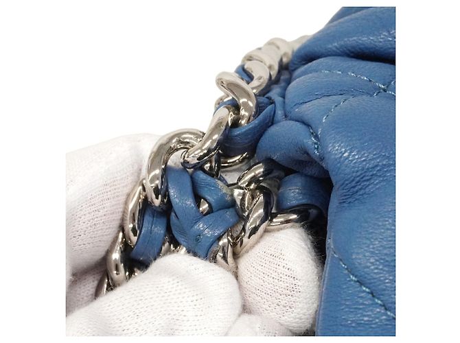 Chanel Matelassé Schultertasche mit Kette - Ansicht 8