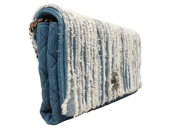 Borsa a tracolla Chanel in denim blu - vista 2