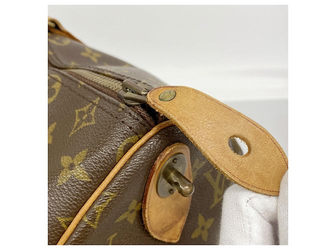 Louis Vuitton Boston Monogram Keepall 45 - vue 9