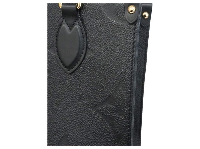Bolso Louis Vuitton Monogram Empreinte OnTheGo PM - vista 10