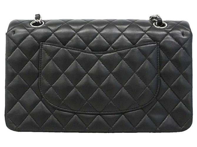 Borsa a tracolla Chanel Matelassé in pelle nera - vista 13