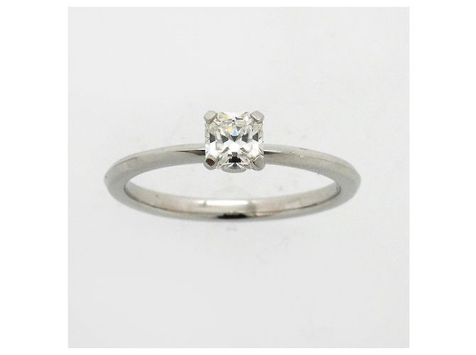 Autre Marque Tiffany & Co. True Verlobungsring aus Platin mit Diamant - Ansicht 2