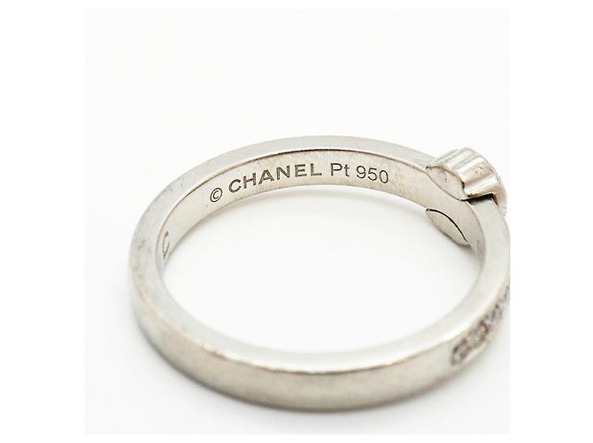 Chanel Camélia Bandring aus Platin mit Diamant - Ansicht 4