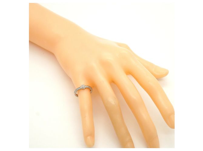 Chanel Camélia Bandring aus Platin mit Diamant - Ansicht 8