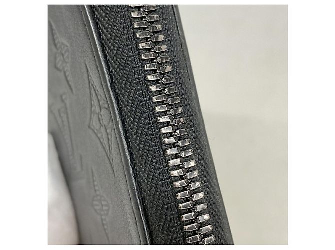 Portafoglio Zippy Louis Vuitton Monogram Shadow - vista 7