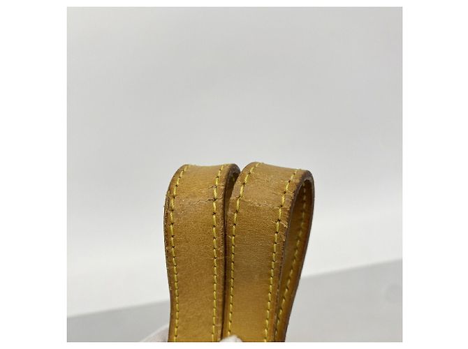 Louis Vuitton Monogram Rivet Handtasche - Ansicht 9